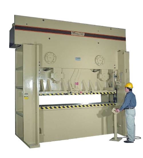 Straight Side Presses | Model AM Straight Side Press | | AM500-24-120 ...